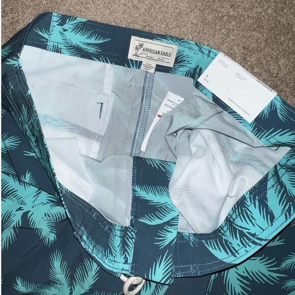 New American Eagle Men's Printed Above the Knee Board Shorts size L - Picture 2 of 8